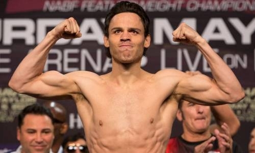 Бывший соперник «Канело» провалил взвешивание и заплатит побитому Головкиным боксеру штраф