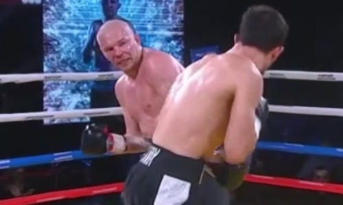 Дважды побитый Левитом узбекский призер Олимпиады «удосрочил» российского боксера с 21 победой в профи