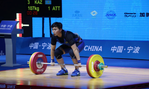Казахстанская тяжелоатлетка стала четвертой на лицензионном турнире в Катаре