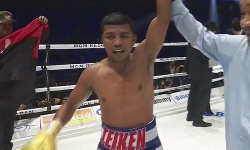 Тренировавшийся с Головкиным экс-лидер P4P безжалостно избил и нокаутировал соперника в бою-камбэке. Видео