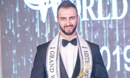 Казахстанский бодибилдер выиграл конкурс «Мистер мира» в Индии