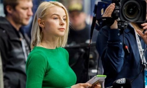 «Был последней каплей». На хоккеиста из Караганды пожаловались в прокуратуру за слова про грудь журналистки