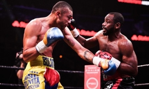 Экс-чемпион мира был отправлен в нокдаун и неожиданно проиграл боксеру с пятью поражениями. Видео