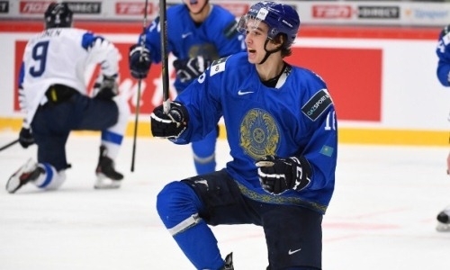 «Думал, игра будет тяжелее». Автор шайбы сборной Казахстана в ворота чемпионов мира назвал причину поражения в матче МЧМ-2020