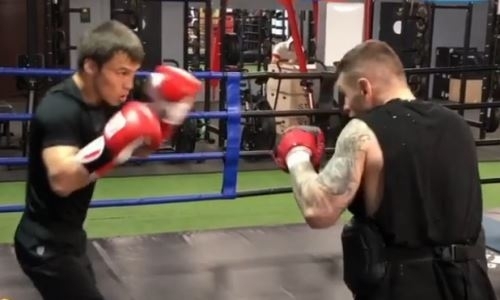 Казахстанский нокаутер Батыр Джукембаев продолжает тренировки перед боем в Канаде. Видео