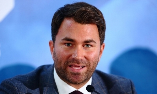 Промоутер Головкина намекнул на отказ чемпиона мира от двух титулов