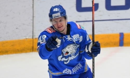 Хоккеист «Барыса» и сборной Казахстана стал лучшим нападающим месяца в КХЛ