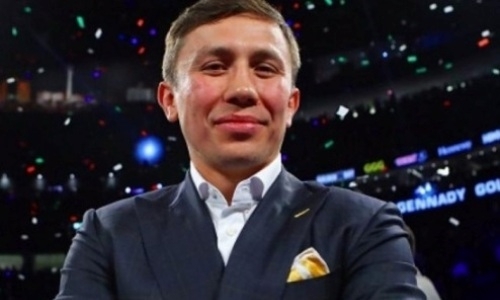 Головкин заинтриговал планами в новогоднем поздравлении на трех языках