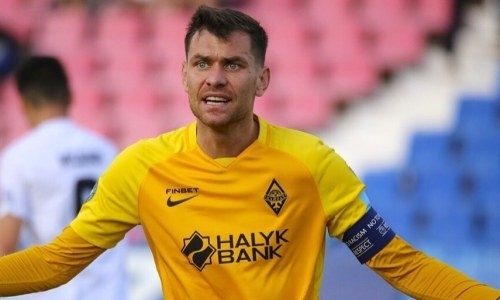 «Говорят, что казахстанским футболистам не будет места... Но — в смысле, не будет места?!»