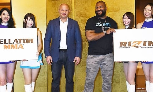 Соперник Федора Емельяненко разбросал кучу денег в ночном клубе. Видео