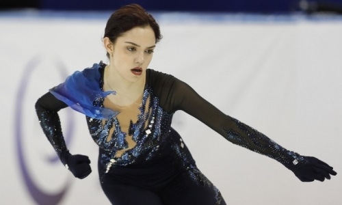 Соперница Турсынбаевой из России изучает новые элементы парного катания. Видео