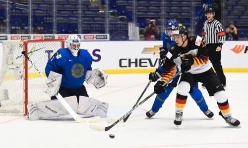 Сборная Казахстана пропустила четыре шайбы за пять минут в решающем матче МЧМ-2020