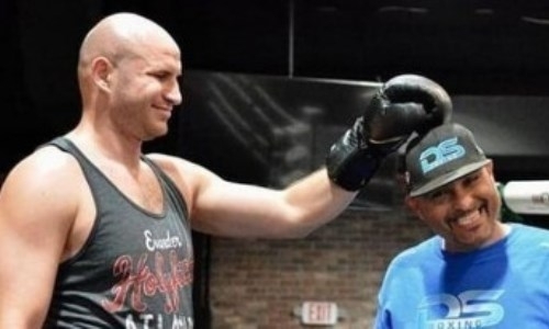 Казахстанского супертяжа включили в число главных надежд дивизиона