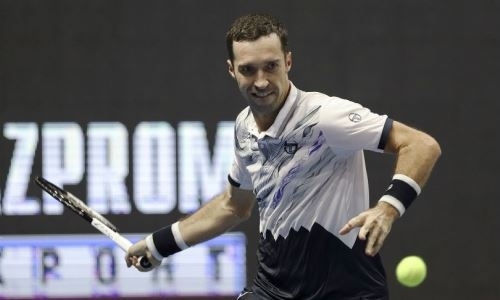 Кукушкин с разгромной победы стартовал на турнире в Дохе и вышел на россиянина