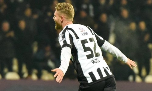 Туманными стали перспективы Александра Меркеля в голландском клубе. Подробности