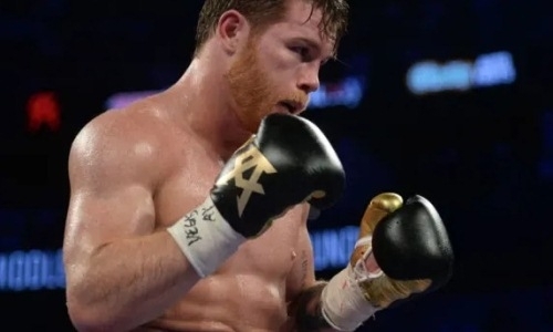 «Самый слабый вариант». Следующего соперника «Канело» вместо Головкина «уничтожили» еще до боя