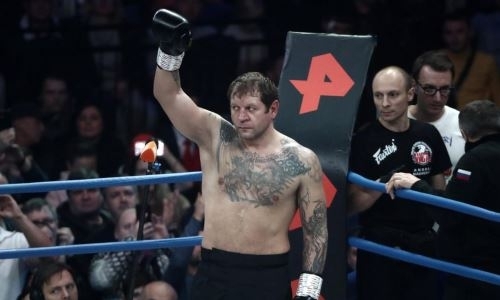 «Буду бить лысую голову». Емельяненко сцепился с российским бойцом ММА