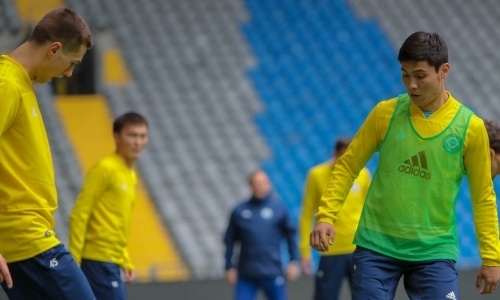 Вместе с Бен-Арфа и Гайтаном. Два футболиста сборной Казахстана вошли в ТОП-15 мирового рейтинга