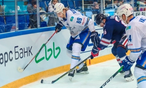 «Легко могу узнать». Молодой казахстанский хоккеист — о своих помощниках в «Барысе» и первом сезоне в КХЛ