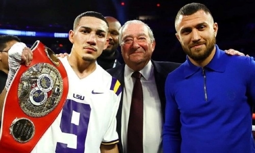 Глава Top Rank озвучил точную дату боя Василий Ломаченко — Теофило Лопес