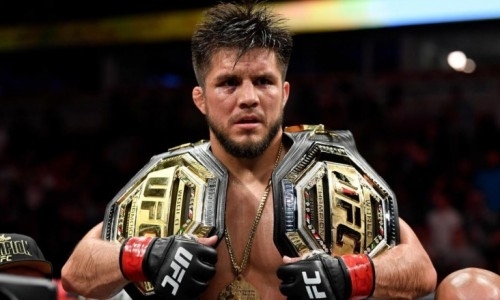 «Прячься, мышонок!». Российский боец страшит действующего чемпиона UFC