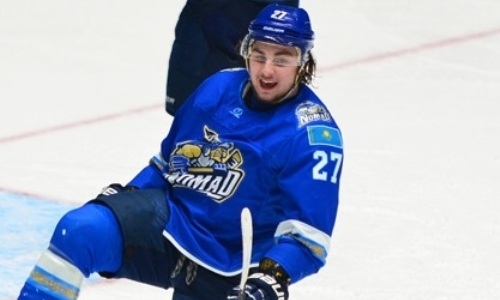 Нападающий «Барыса» забросил вторую шайбу после тяжелой травмы