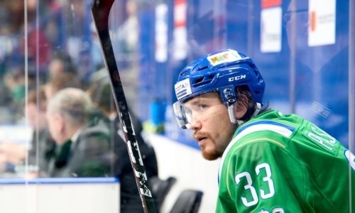 Российский защитник пропустил матч с «Барысом» после громкого заявления главного тренера