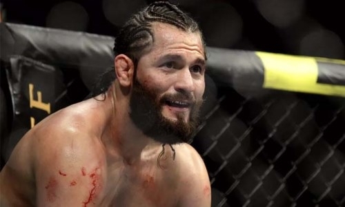 Звезда UFC попался на крутой розыгрыш из-за самой быстрой победы в истории. Видео