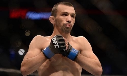 «Чтобы Хабиб его снова избил». Дагестанский боец обратился к Макгрегору после победы у него в андеркарде