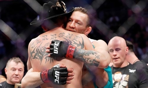 Макгрегор достойно повёл себя после нокаута Серроне за 40 секунд. Трогательное видео