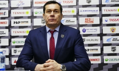 «Если не умеешь кататься, то иди и учись». Тренеру «Нефтяника» понравились первый и третий периоды игры с «Торпедо»