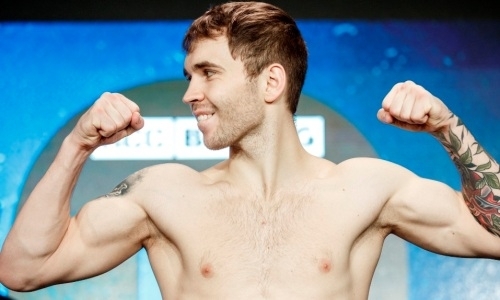 Небитый казахстанский боксер прошел взвешивание перед боем с чемпионом Южной Америки с 27 победами