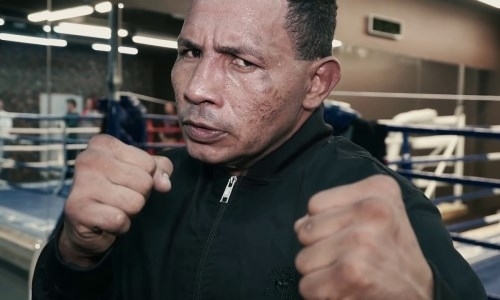 Экс-чемпиона мира в двух весовых категориях жестоко избили на родине