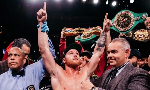 «Дальше будет хуже». «Канело» пристыдили за избегание третьего боя с Головкиным