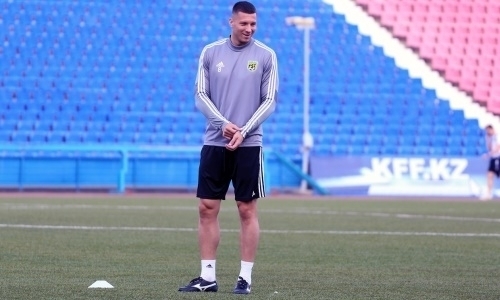 Футболист сборной Казахстана рискует остаться без клуба