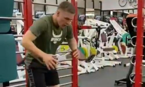 «Казахский король» готовится к возвращению на ринг. Видео