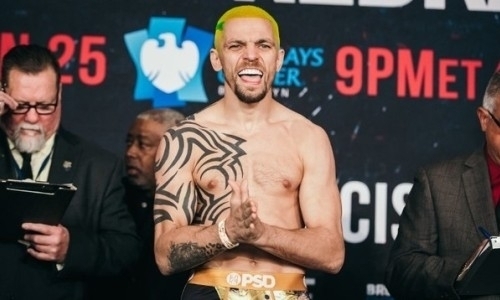 Покусавший экс-чемпиона мира боксер понес жестокое наказание