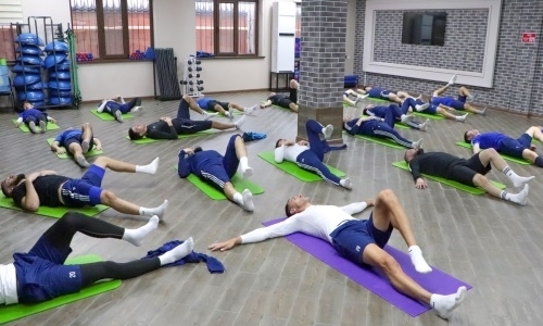 Фоторепортаж с тренировки «Ордабасы» в тренажерном зале