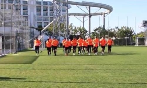 Видео тренировки «Шахтера» на УТС в Турции