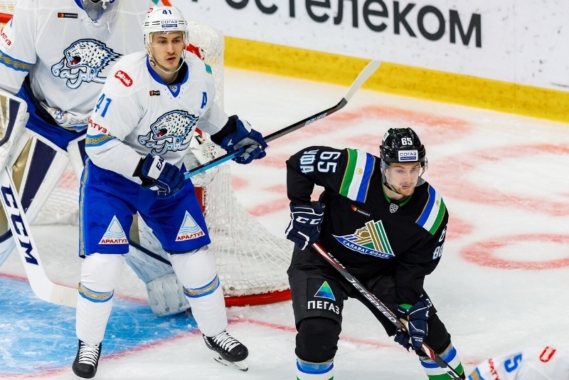 Кхл салават юлаев барыс прямая трансляция. Юлай. Салават юлаев против. Вратари салавата юлаева 2010. Кхл салават юлаев барыс прямая трансляция.