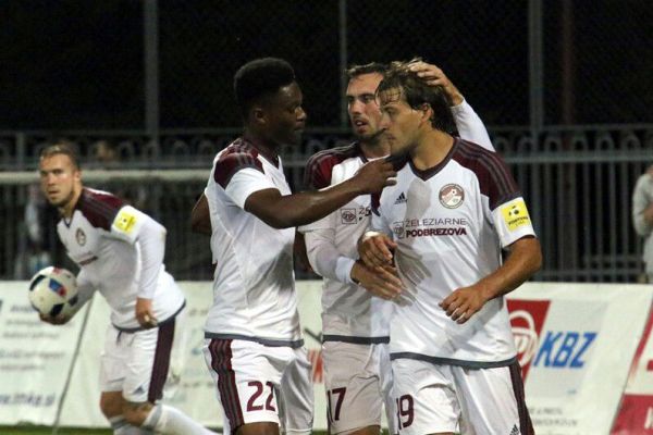 В награду — «Челси» и «Интер», миниатюрный боец-шоумен и безденежье. Пять невероятных историй новичков клубов КПЛ-2020