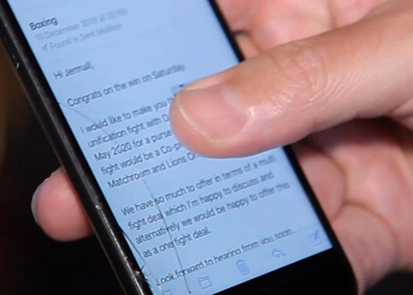 Промоутер Головкина показал письмо чемпиону мира об объединительном бое. Фотофакт