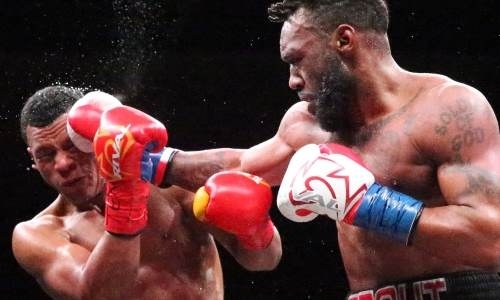 Желавший побить Головкина экс-чемпион мира во втором раунде нокаутировал мексиканца. Видео