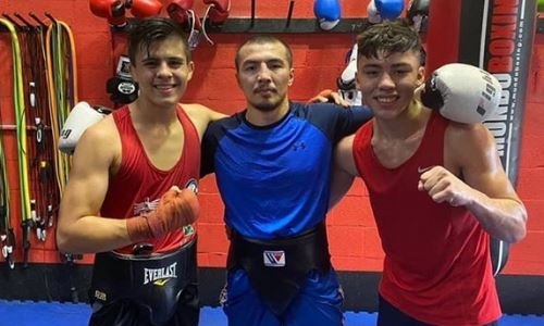 Непобежденный казахстанский боксер начал подготовку к возвращению на ринг