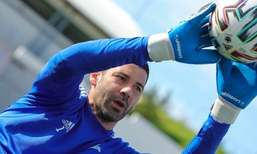 «Обидно, что мы остались без наших болельщиков». Ненад Эрич о работе с Билеком, конкуренции с Непогодовым и завершении карьеры