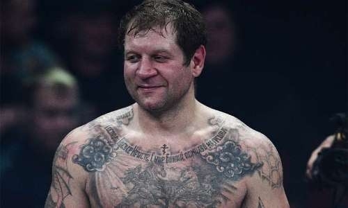 «Сколько уже этому алкоголику будет сходить всё с рук». Российский чемпион мира наехал на Александра Емельяненко