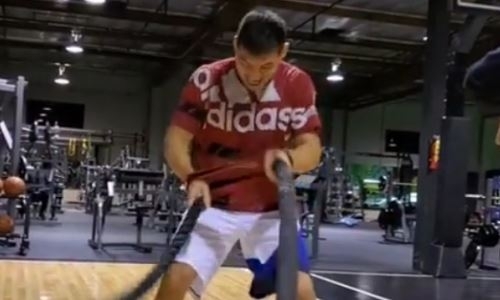 Жанибек Алимханулы показал видео с тренировки перед возвращением на ринг