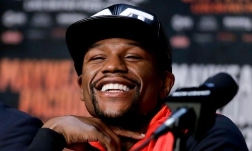 Мэйвезер готов подраться с Нурмагомедовым и Макгрегором в один день. Боксер назвал условие