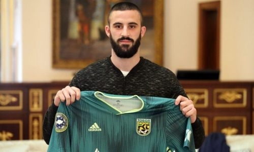 «Тобол» объявил о подписании защитника сборной Амановича