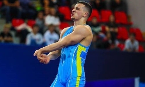 Казахстан завоевал первое «золото» чемпионата Азии по греко-римской борьбе
